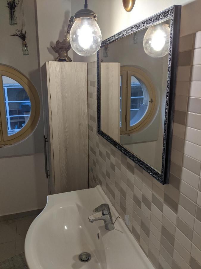تيميشورا Cristian Apartment Near Old Town المظهر الخارجي الصورة